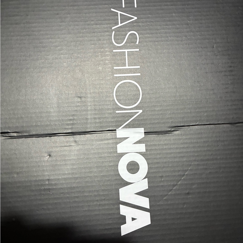 Black Pointed-Toe Stiletto Knee-High Boot - Picture 4 of 5